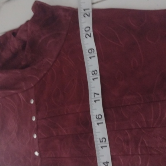 Shannon Ford red blouse with pleats in the front size medium - Picture 9 of 10